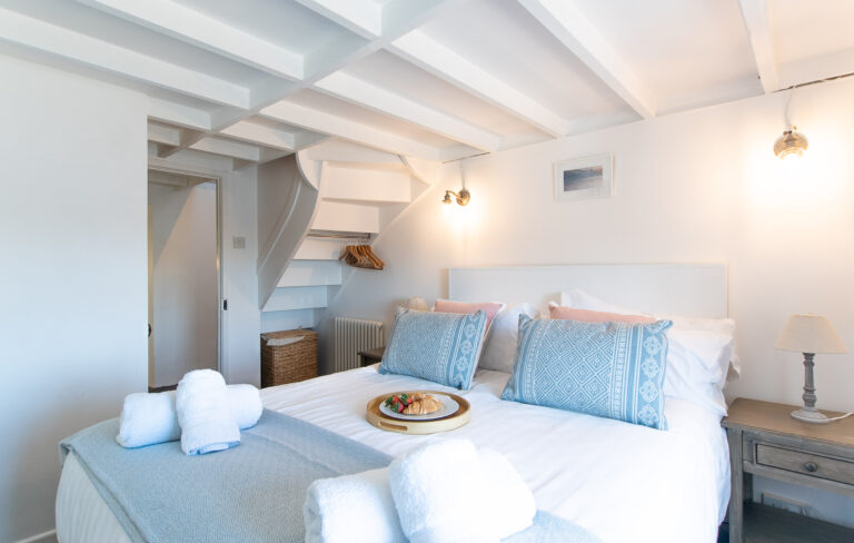 Artist Cottage 11