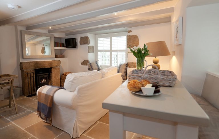 Cornish Cottage01