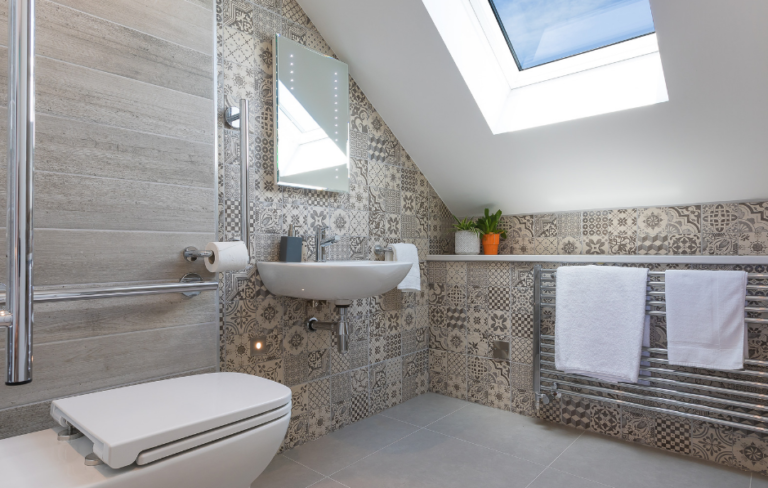 Polmanter Self Catering Apartments Demelza Bathroom (10)