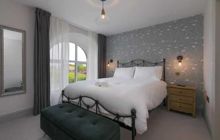 Polmanter Self Catering Cottages Morwenna Bedroom (9)